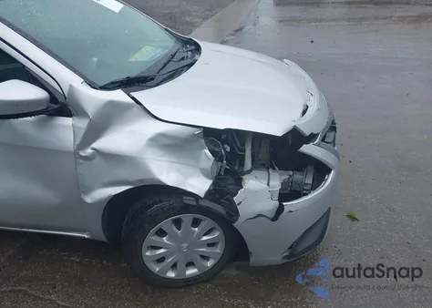 2019 Nissan Versa S/S Plus/Sv z USA, uszkodzony, nr VIN 3N1CN7AP2KL868707